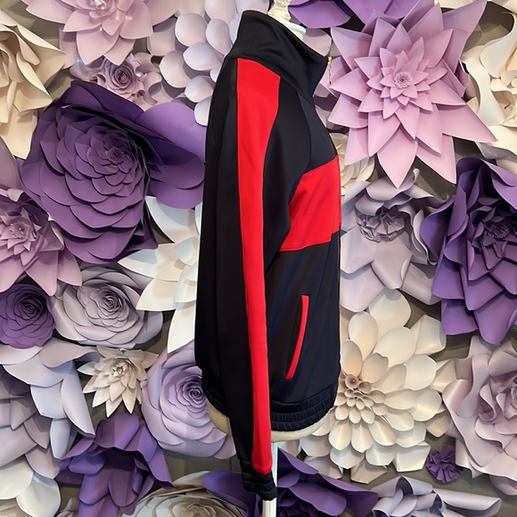 Dark navy and red sweater - Picture 3 of 5